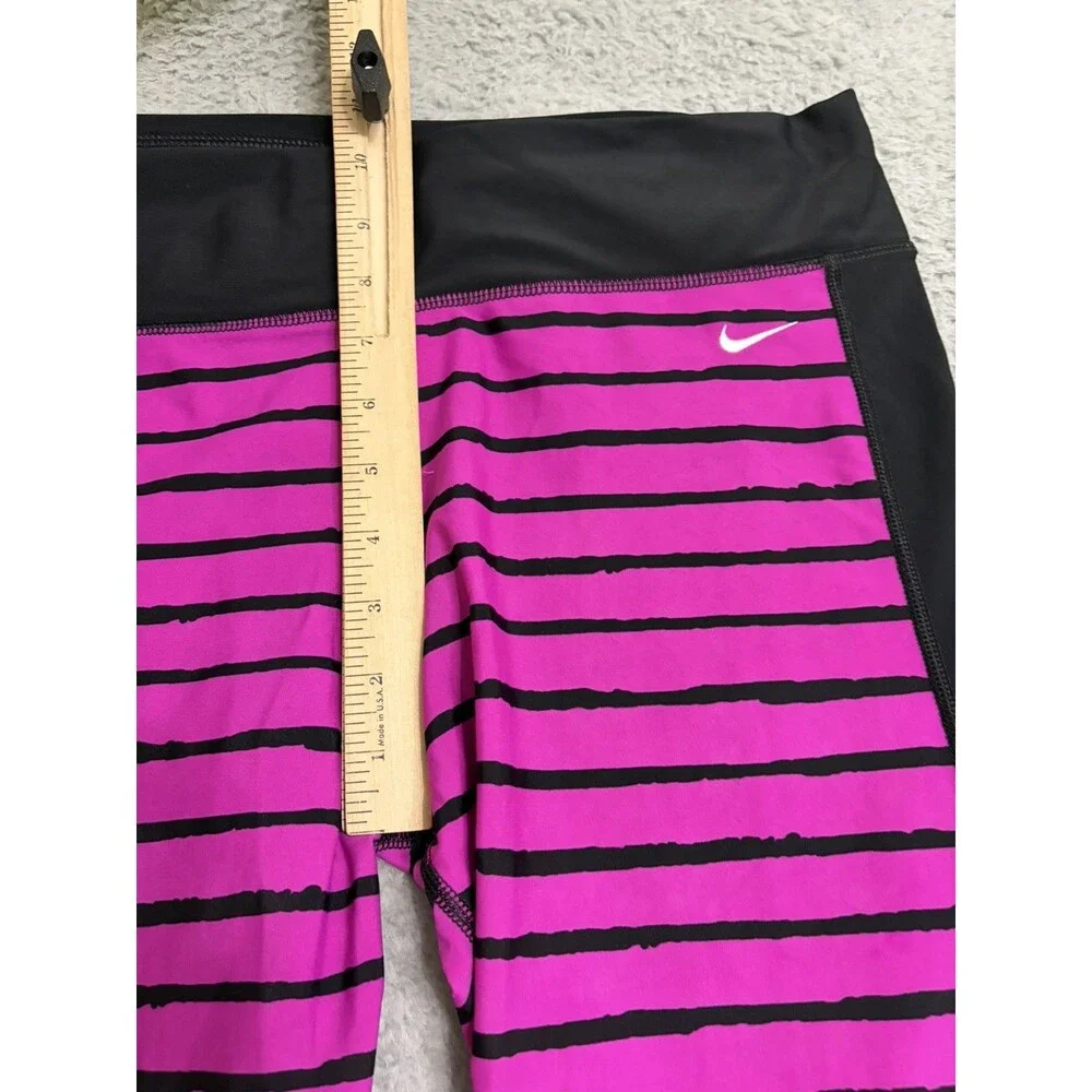 Nike Athletic Fit Capri Length Leggings Magenta and Black Size XL